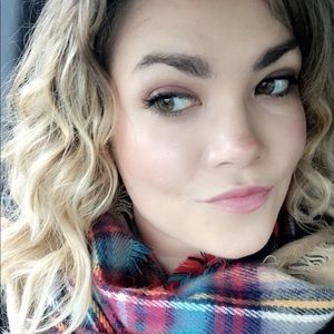 Meet your Posher, Michelle